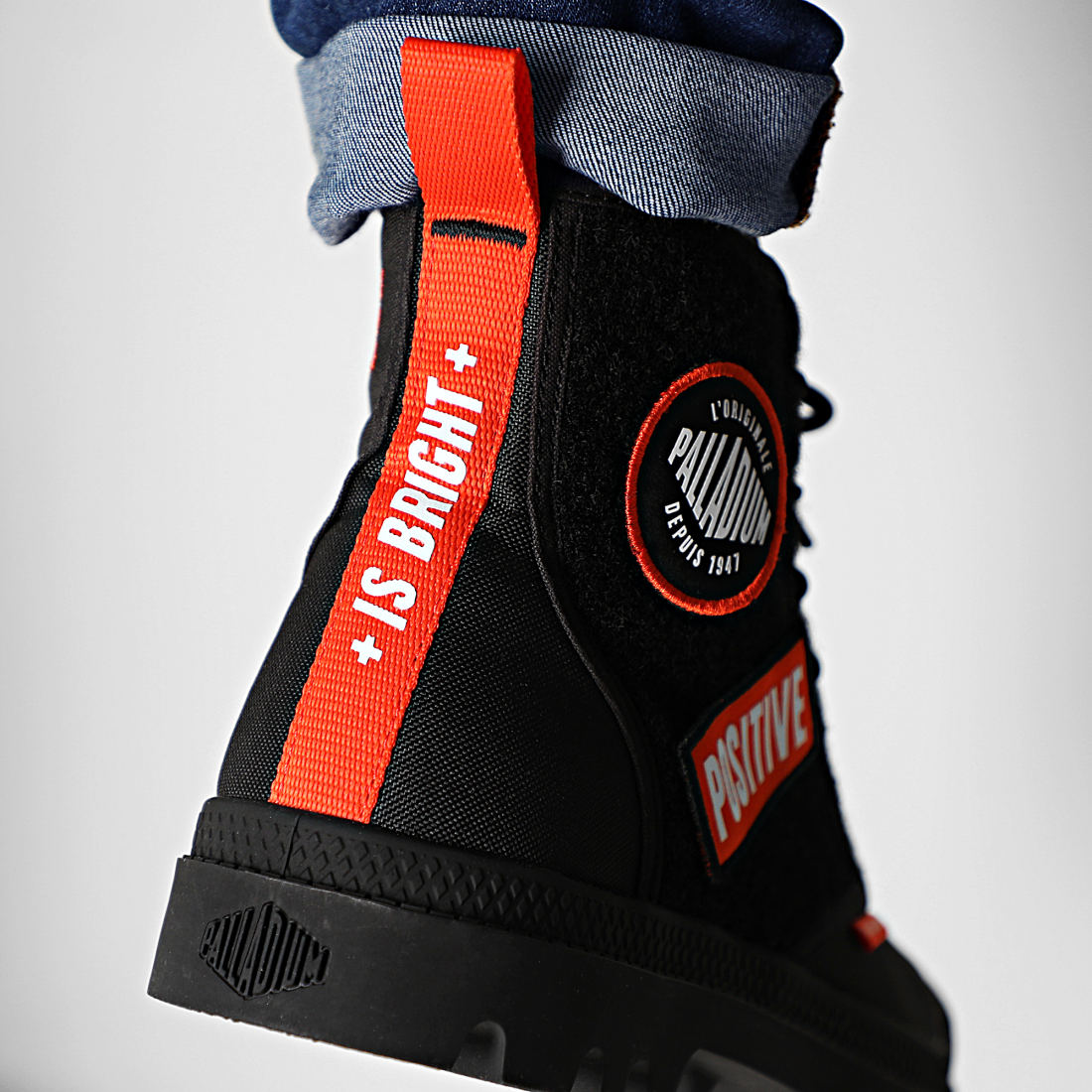 palladium black canvas boots