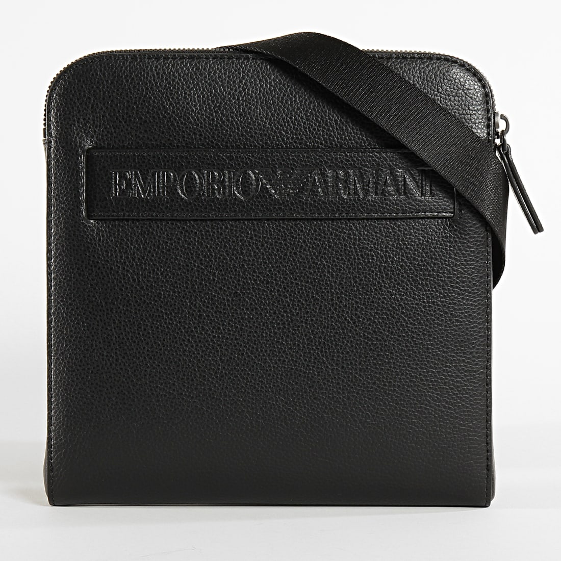 Emporio Armani Sacoche Y4M218 Noir