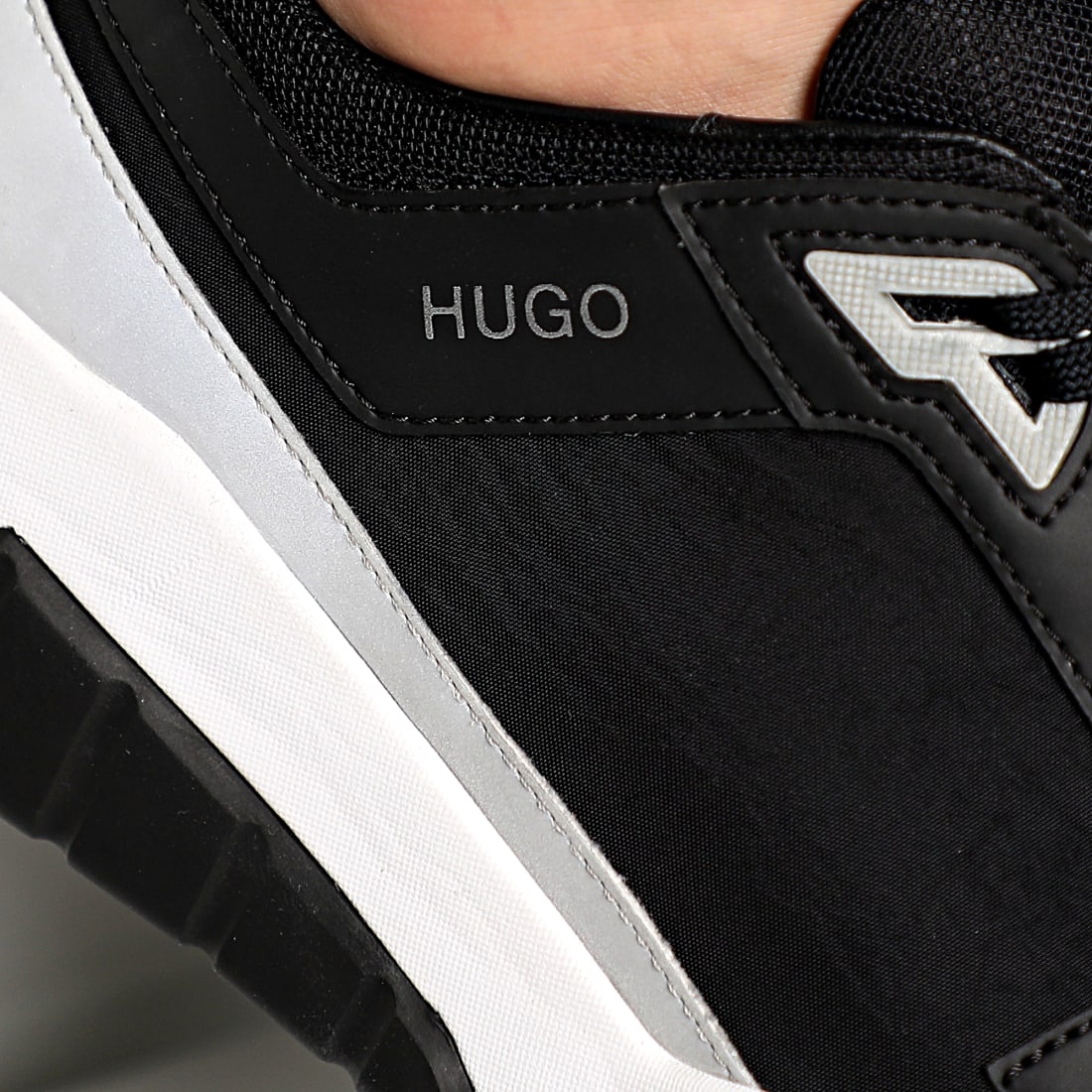 atom run hugo boss