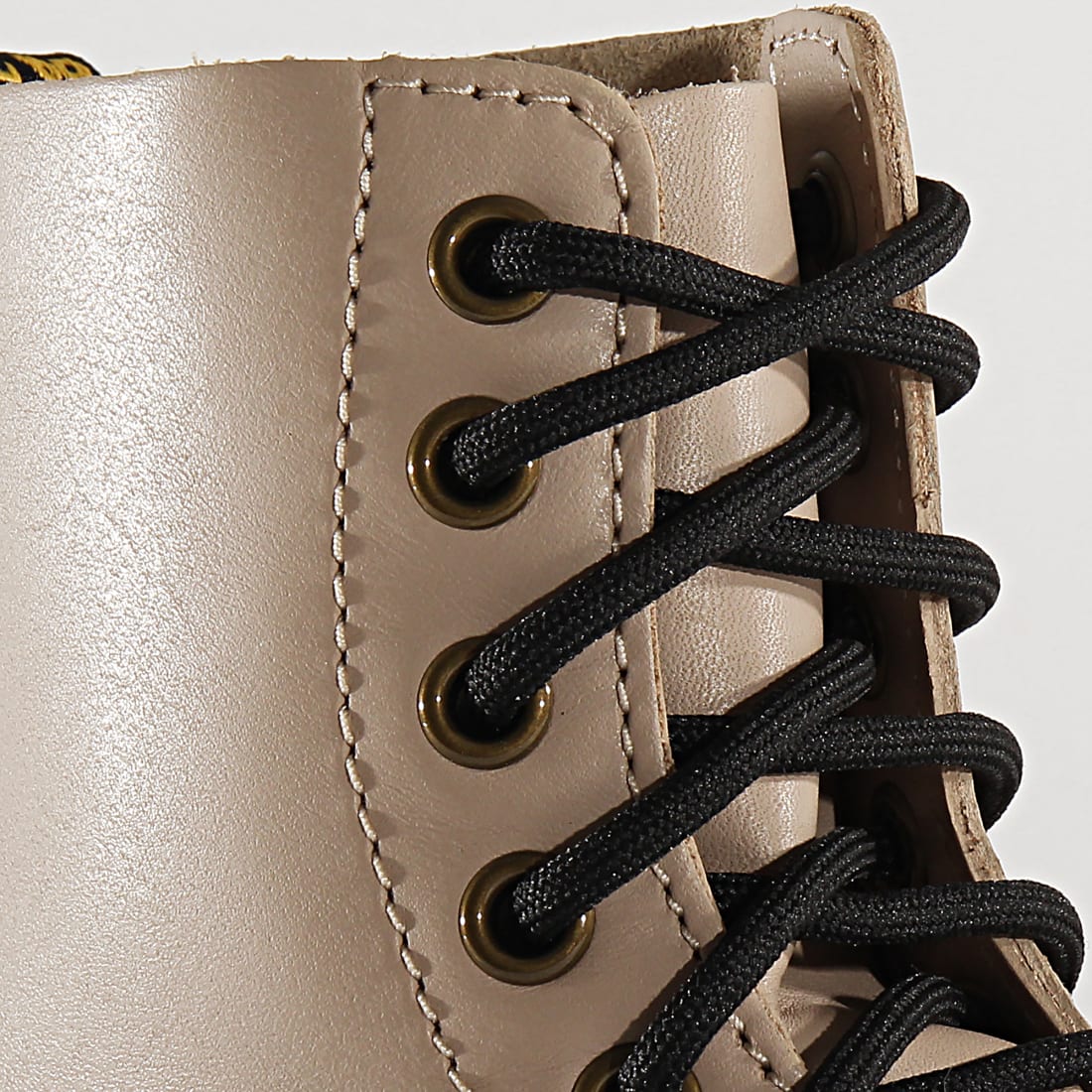 pascal wanama boot natural