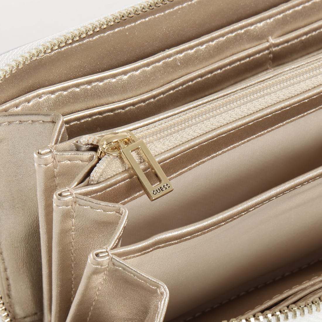 Guess - Portefeuille Femme SWVG76 Blanc - LaBoutiqueOfficielle.com