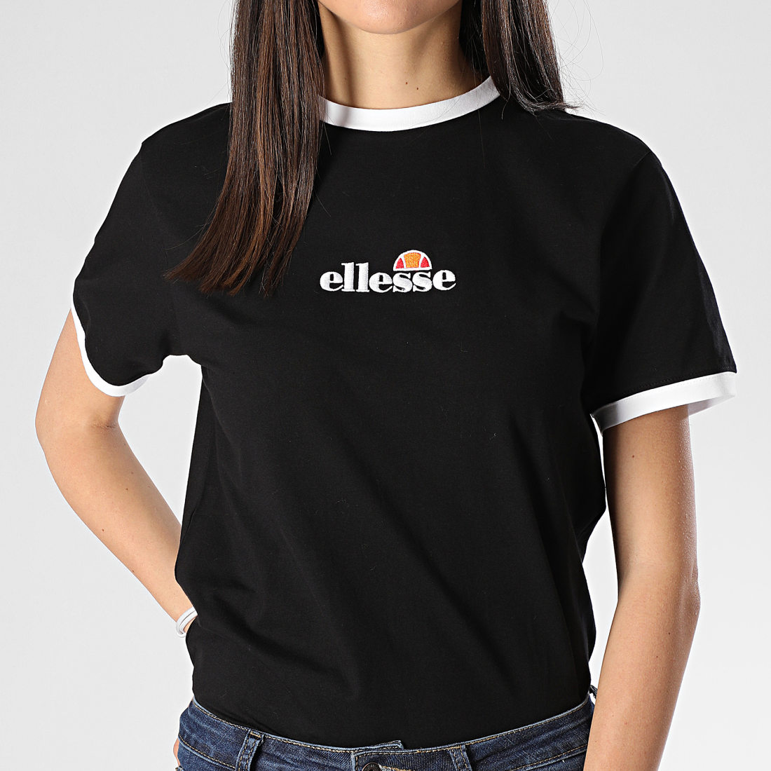 basket femme ellesse pas cher