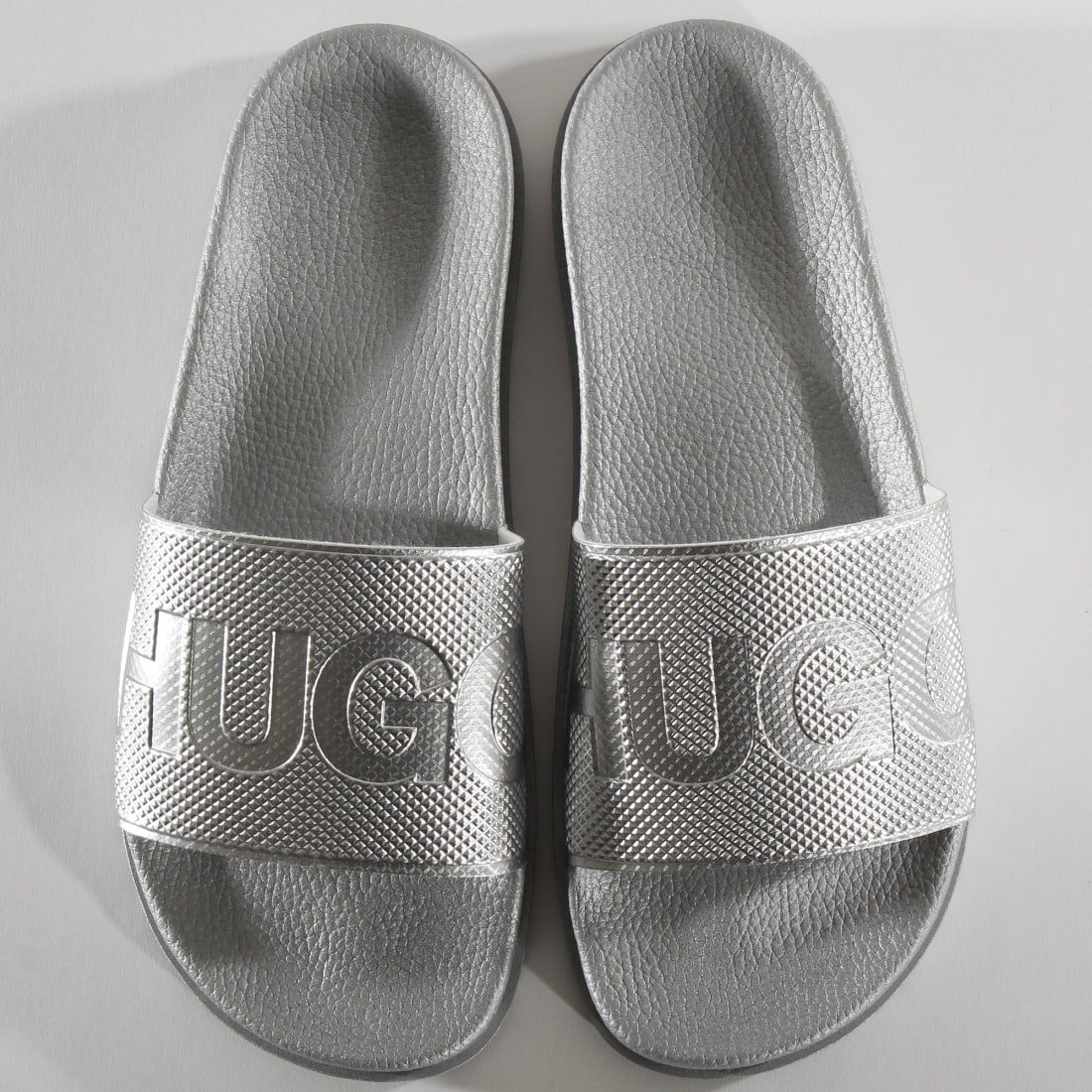 claquette hugo boss bebe