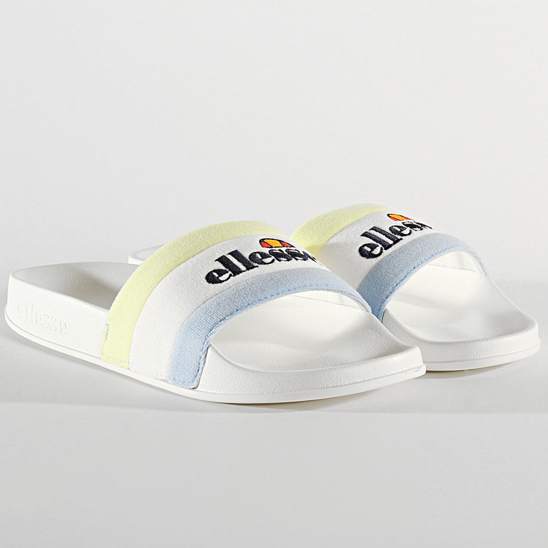 claquette ellesse blanche