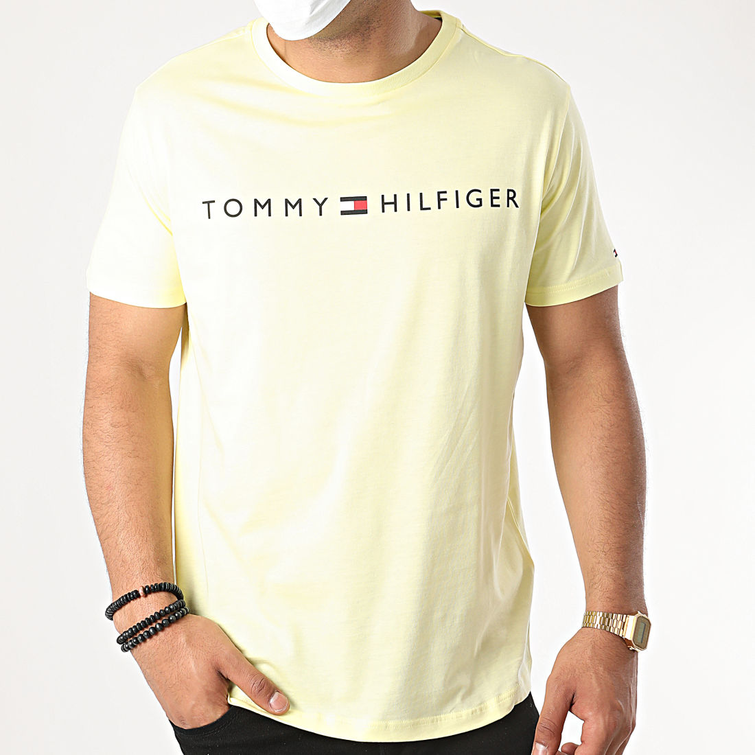 tee shirt jaune tommy hilfiger Pusula Cafe Restaurant