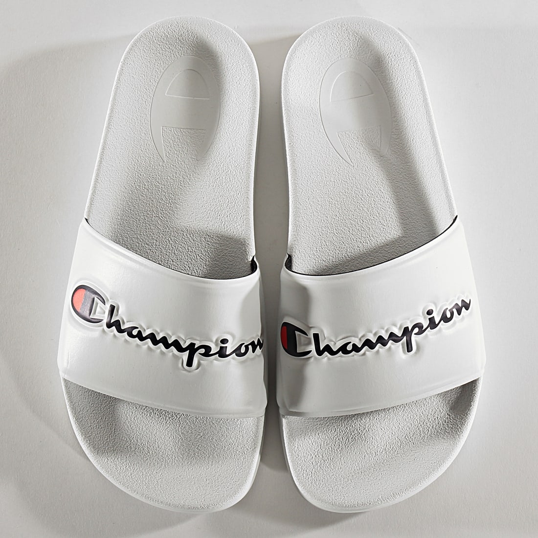 Claquette deals femme champion