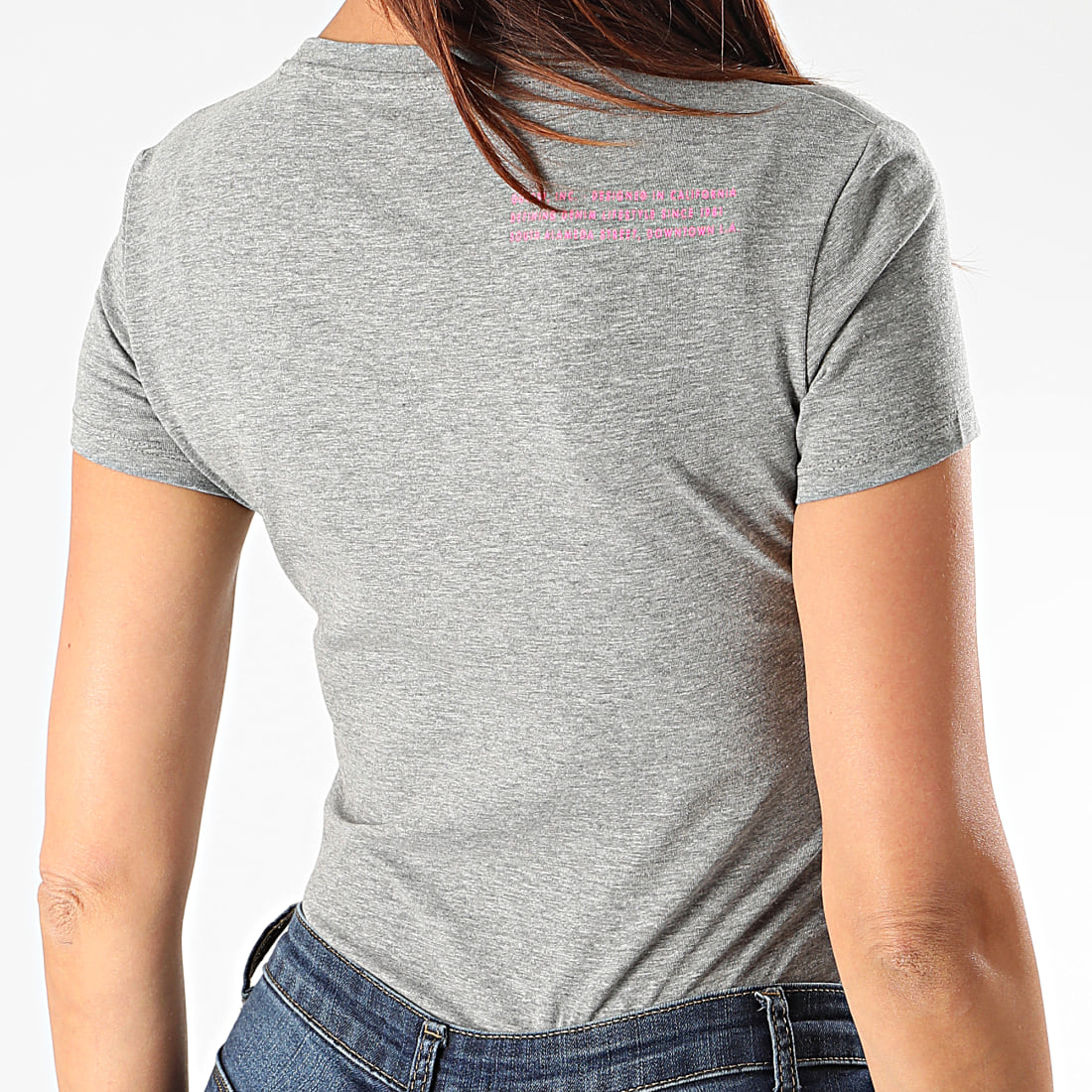 Guess Tee Shirt Femme W0YI87 J1300 Gris Chin