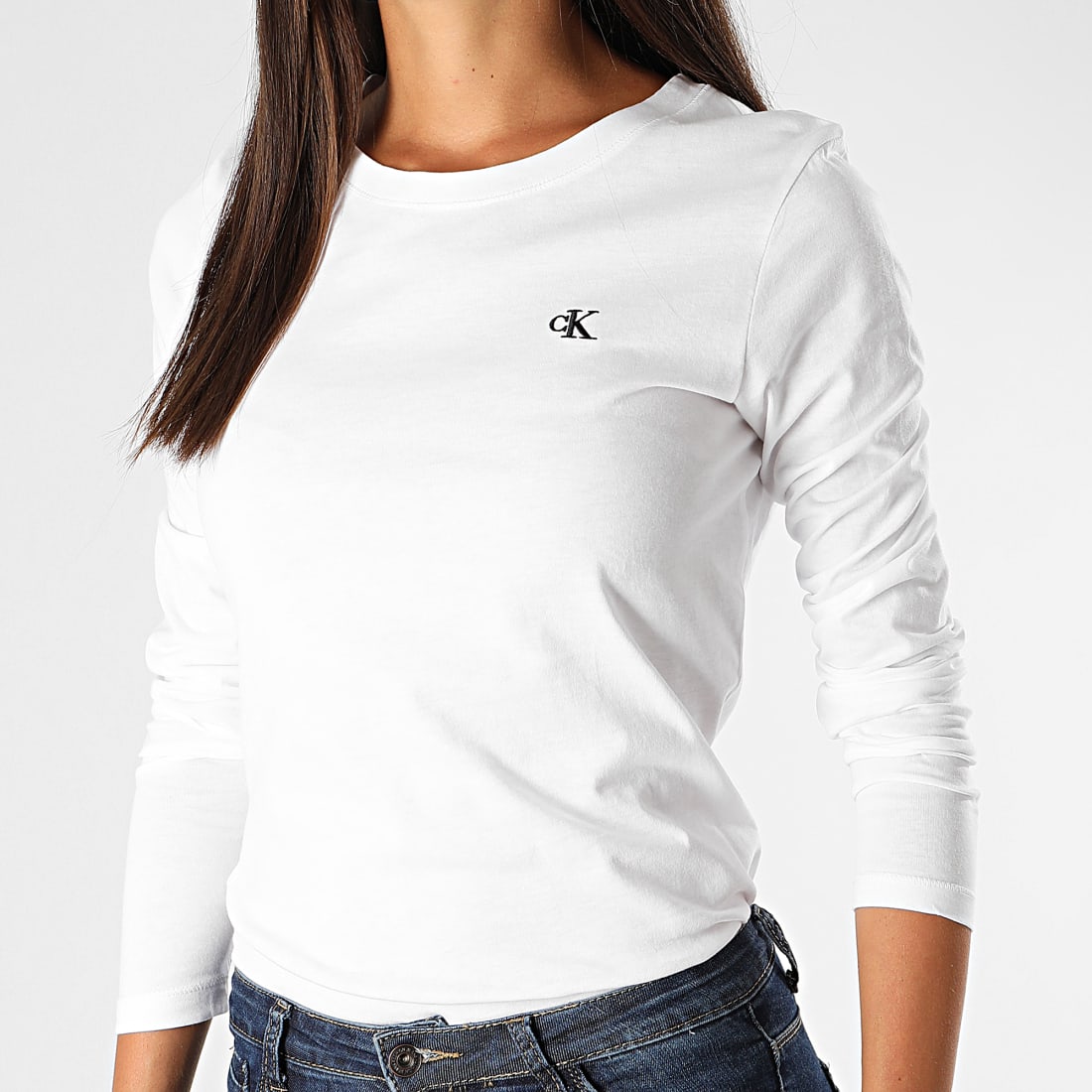 Calvin Klein Tee Shirt Manches Longues Femme CK Embroidery 4143 Blanc