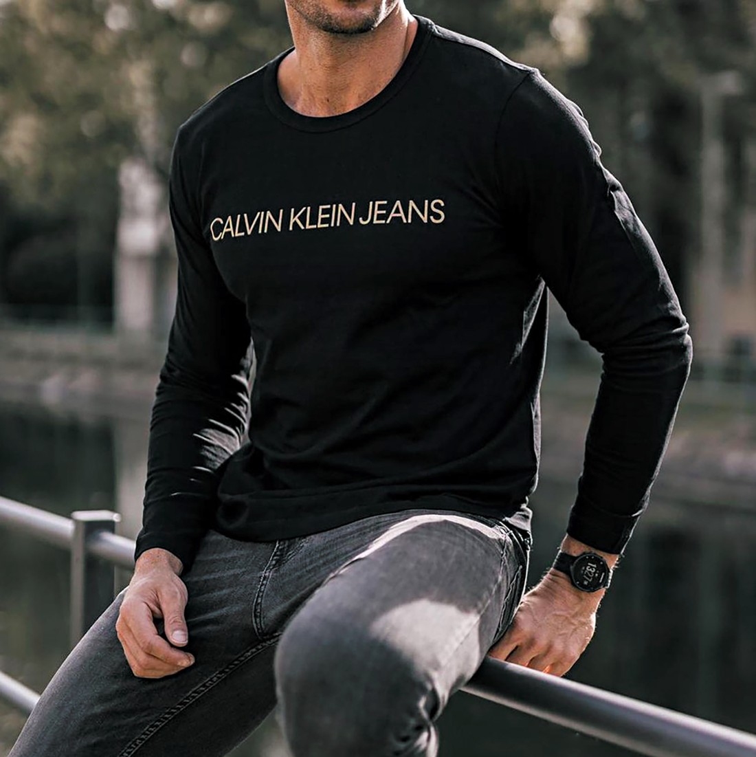 Calvin Klein Tee Shirt Manches Longues Gold Institutional 7721