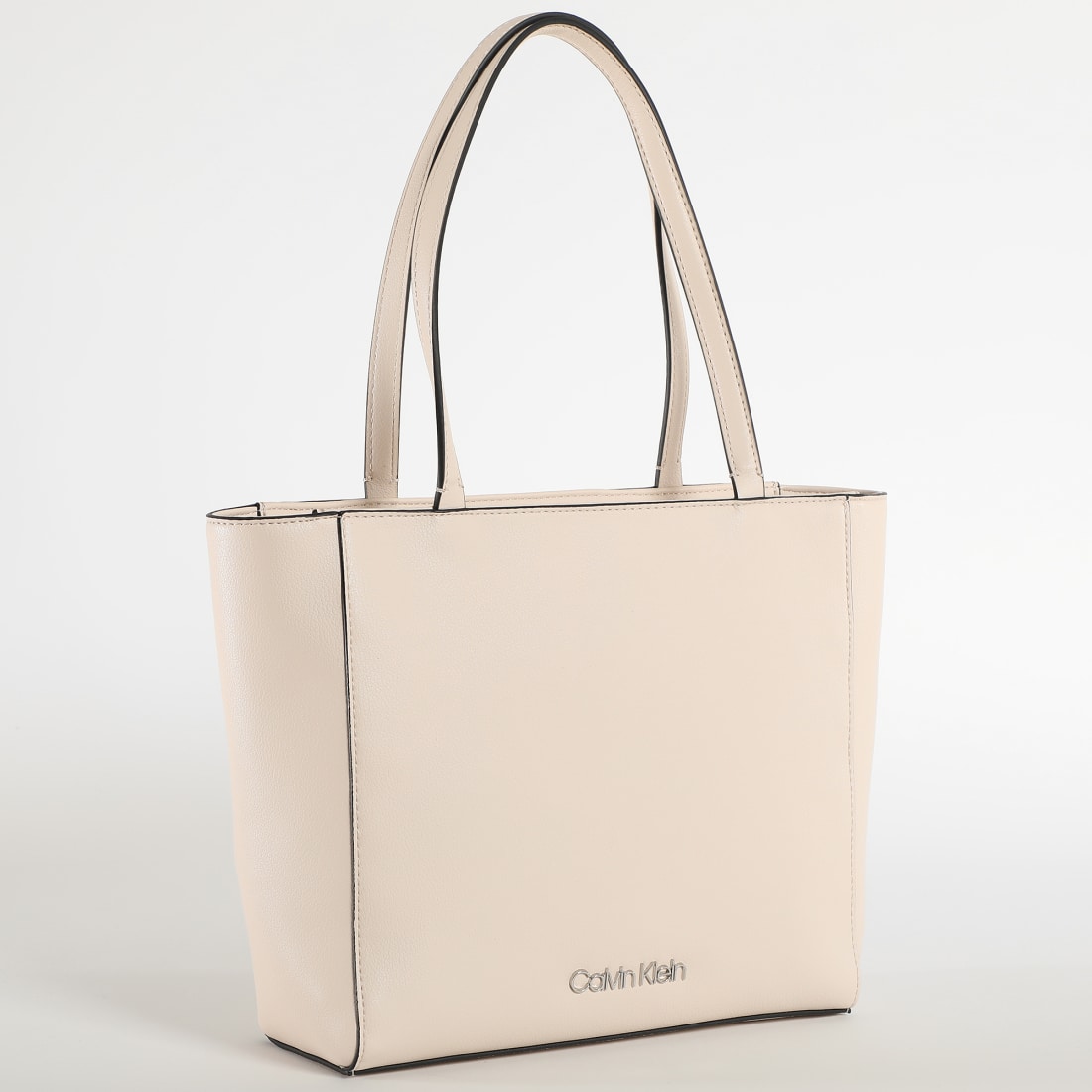 Calvin Klein Sac A Main Femme Must Shopper 6665 Blanc Calvin Klein Sac A Main Femme Must Shopper 6665 Blanc