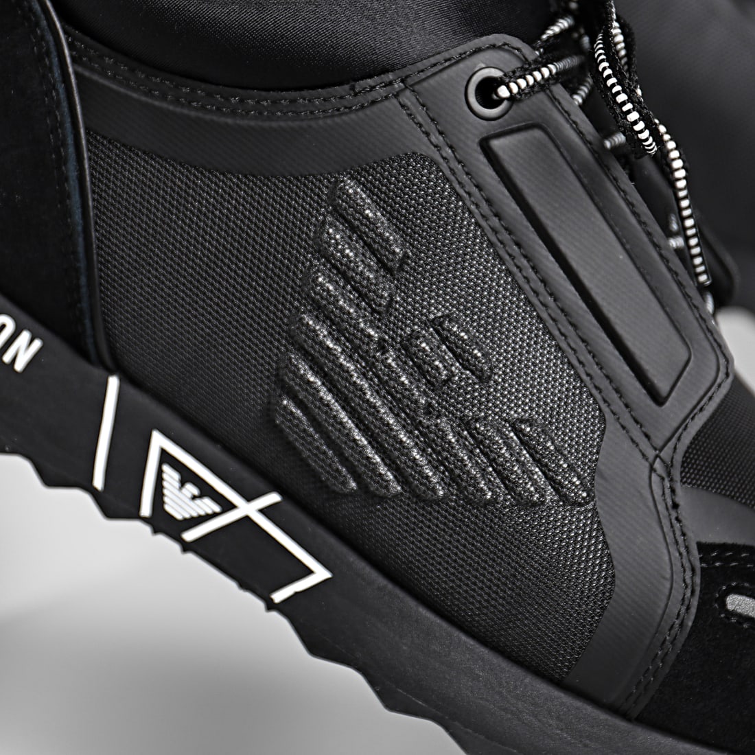 Emporio Armani - Baskets X4X314-XM493 Noir - LaBoutiqueOfficielle.com
