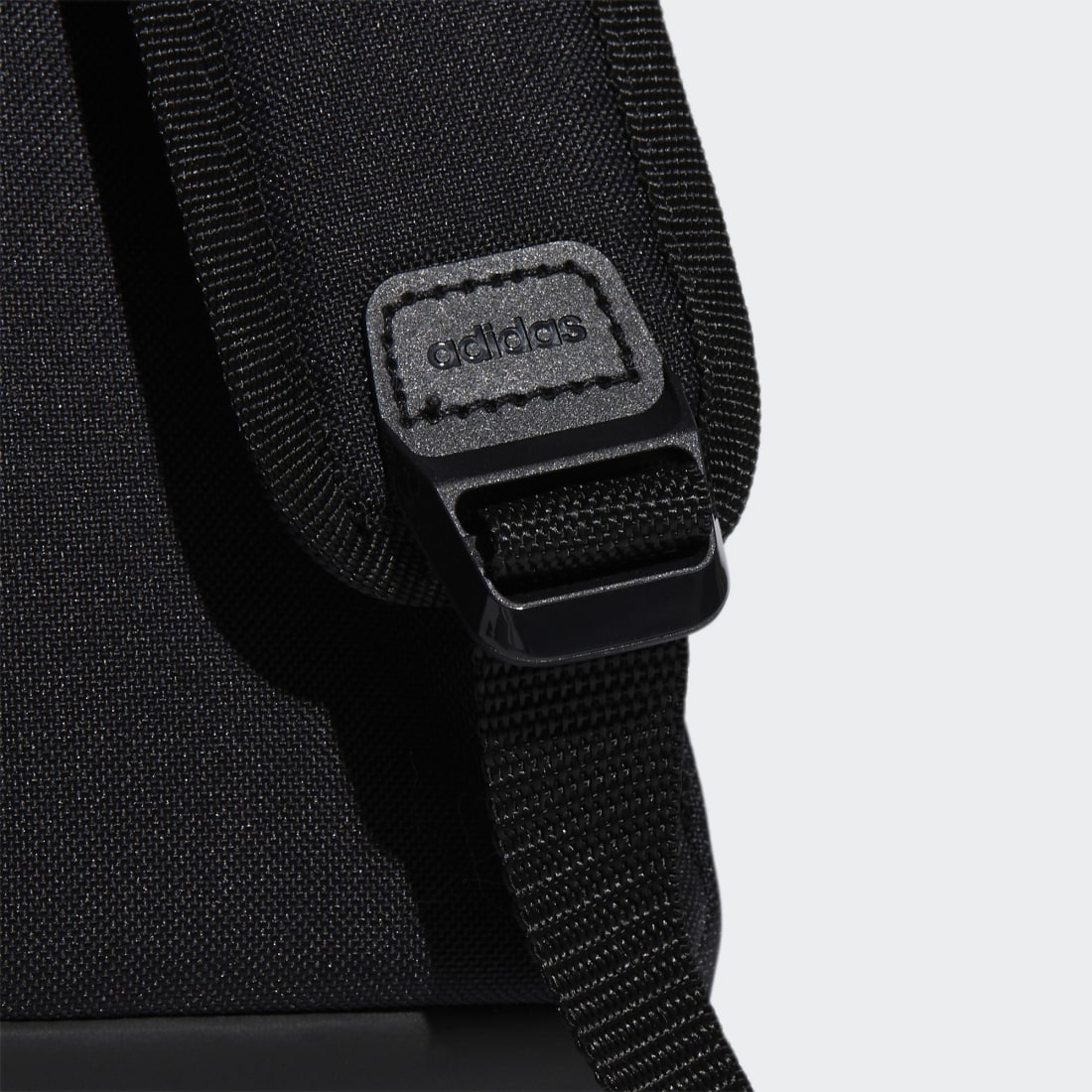 adidas - Sac A Dos Linear Classic BP Day GE5566 Noir - LaBoutiqueOfficielle.com