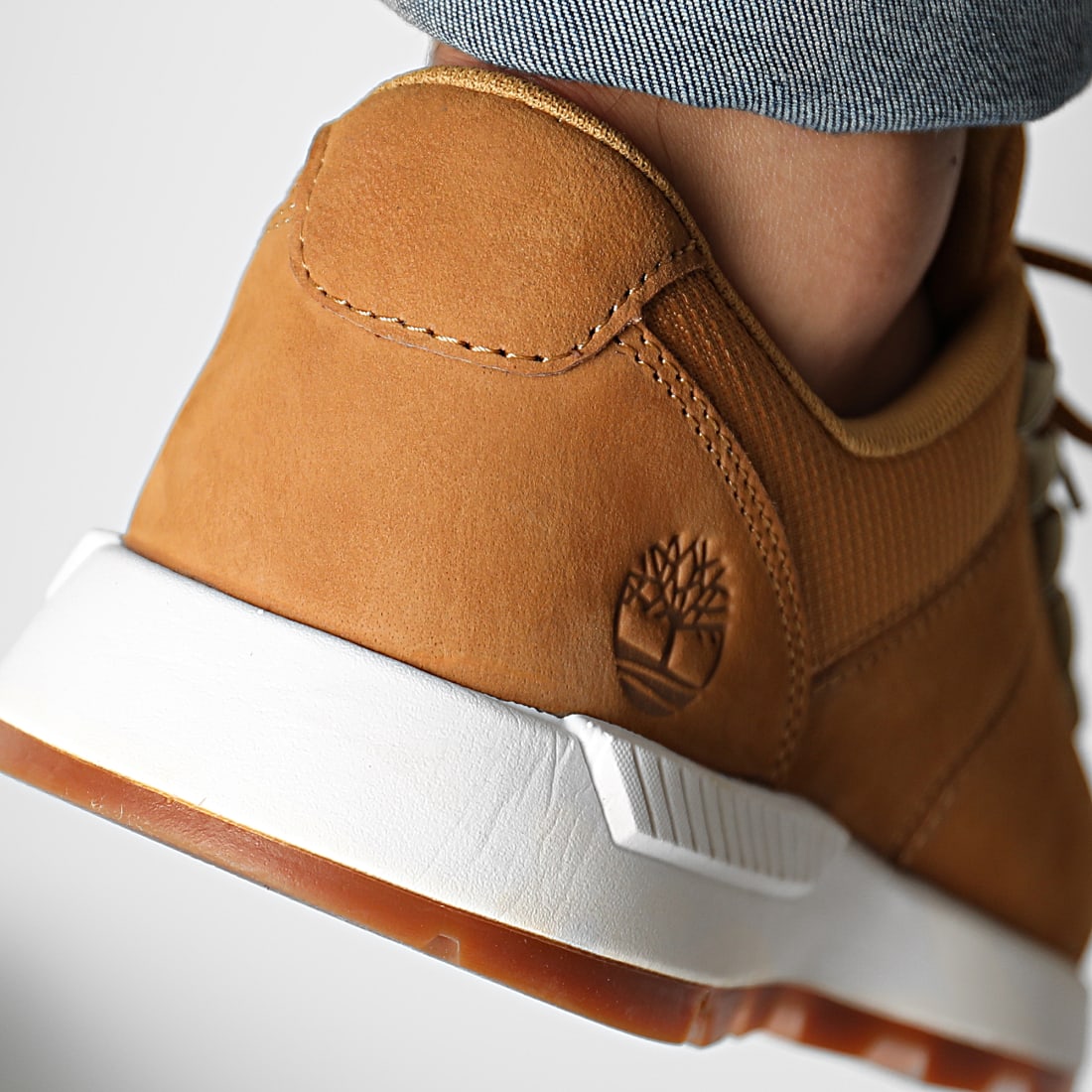 sprint trekker mid wheat nubuck