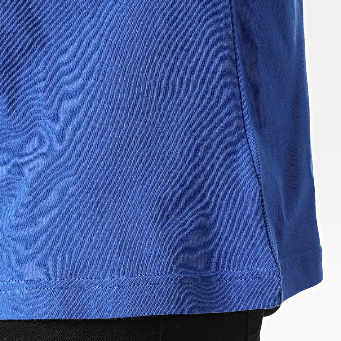 Adidas Originals - Tee Shirt Essential GD2538 Bleu Roi -  LaBoutiqueOfficielle.com