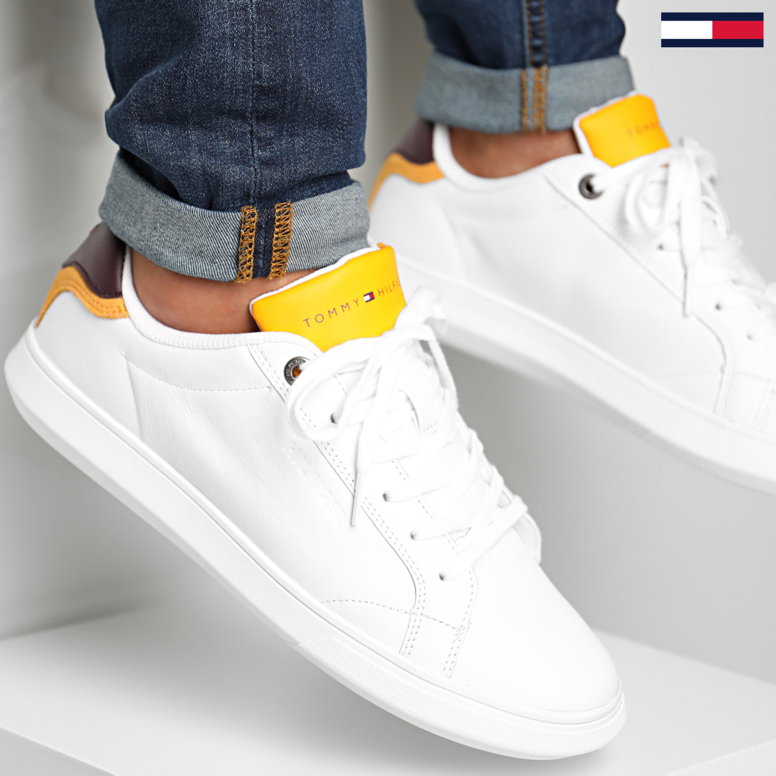 Tommy Hilfiger - Baskets Essential Leather Cupsole Pop 3089 White -  LaBoutiqueOfficielle.com