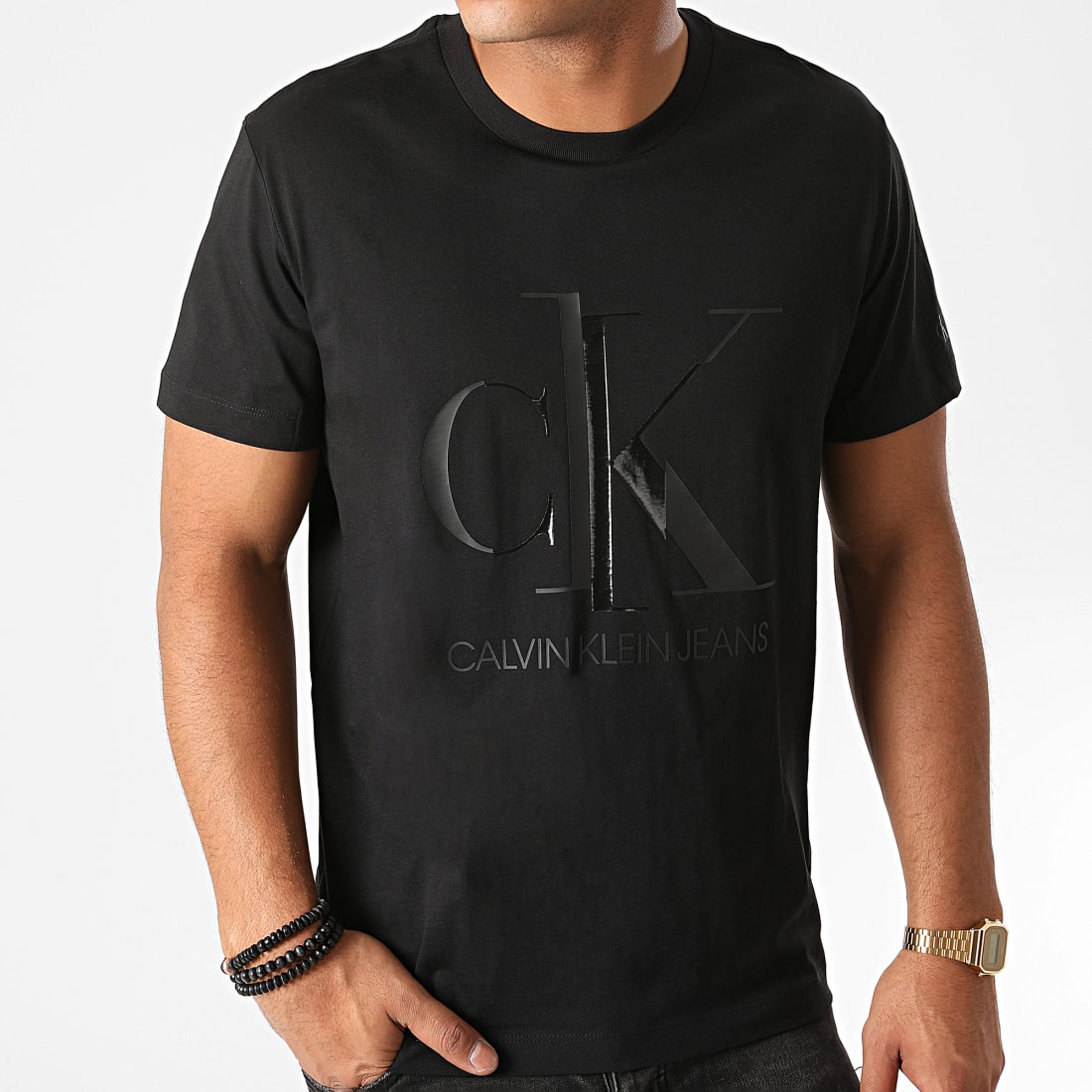 Calvin Klein Tee Shirt Shiny Monogram 6485 Noir Calvin Klein Tee Shirt Shiny Monogram 6485 Noir