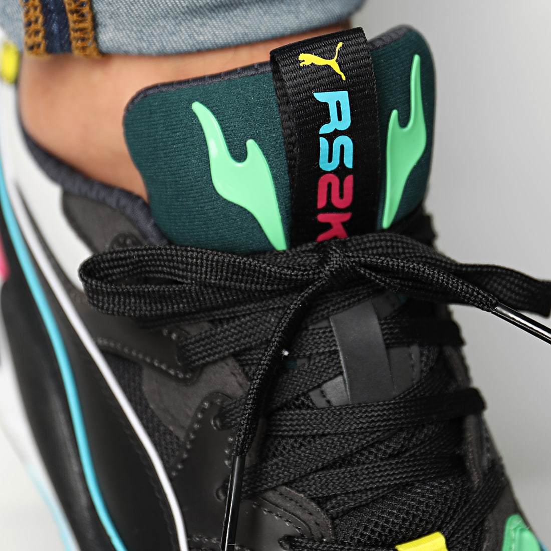 puma black ponderosa pine