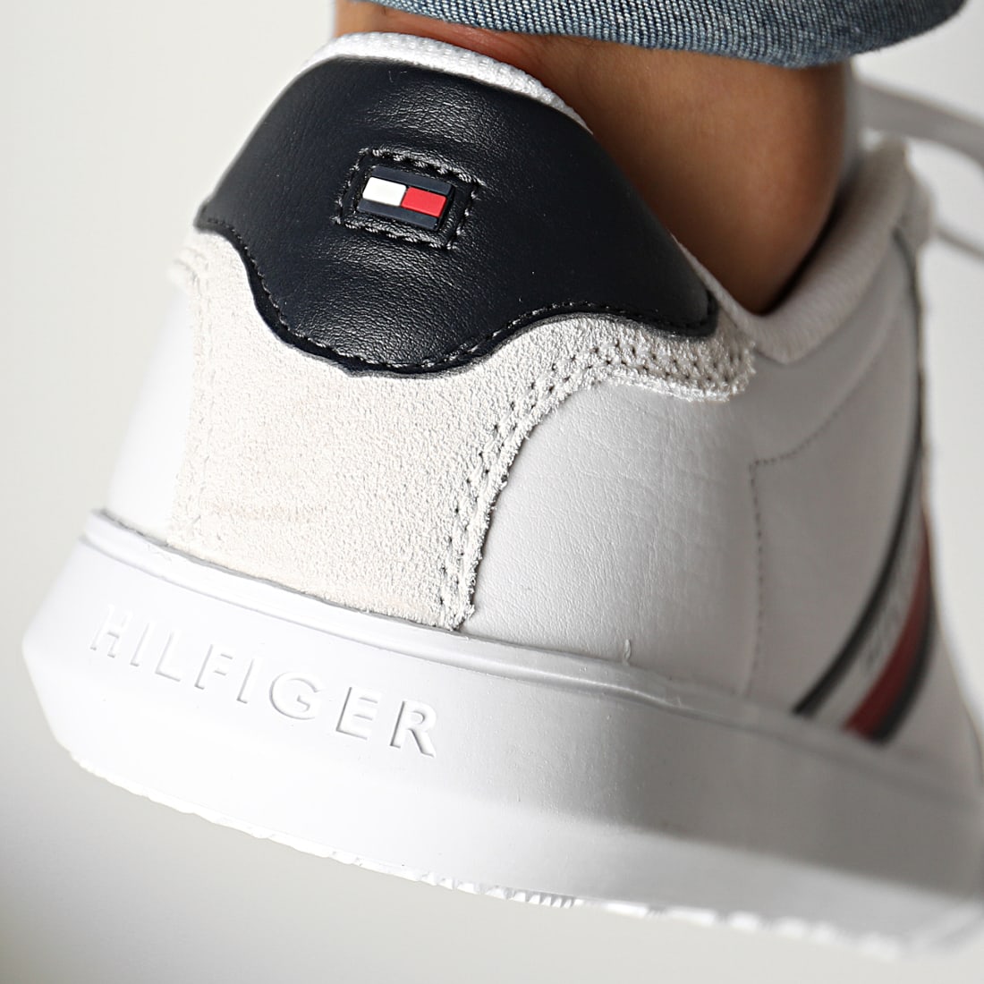 Tommy Hilfiger Baskets Essential Leather Cupsole 2987 White