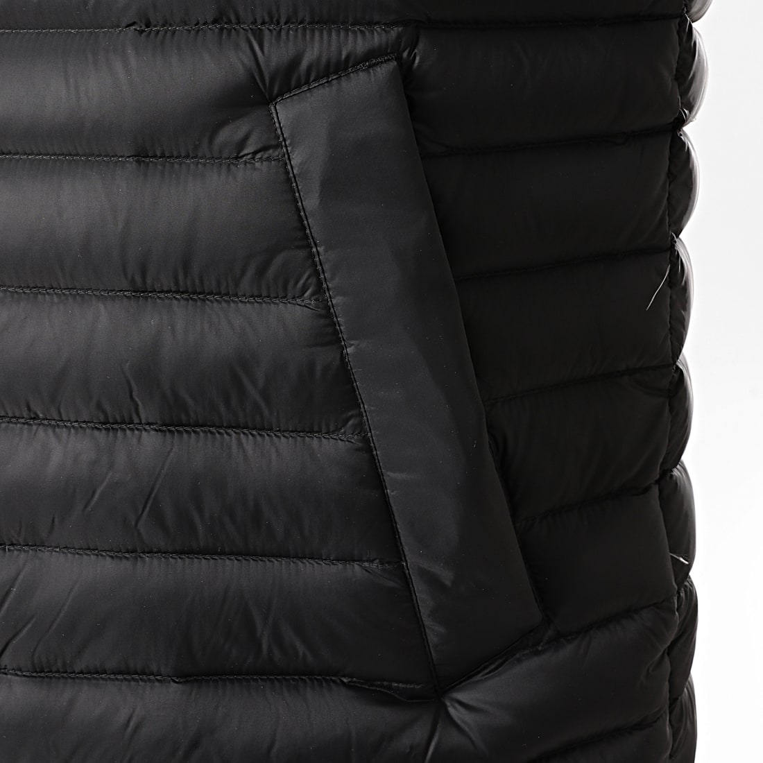 Tommy Hilfiger Doudoune - Packable Circular Jacket (Noir) - Vêtements chez  Sarenza (505169)