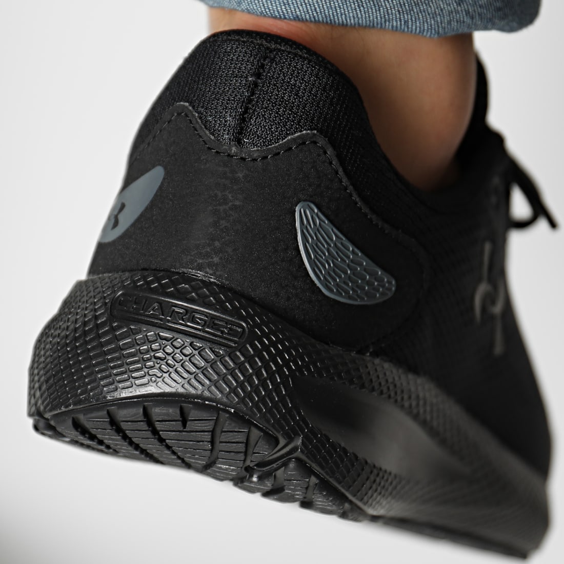 Under Armour Baskets Charged Pursuit 2 3022594 Black Black