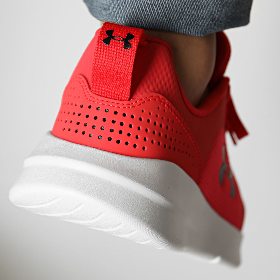 Under Armour Baskets UA Essential 3022954 Red