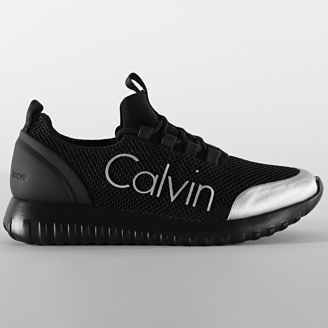 calvin klein reika noir