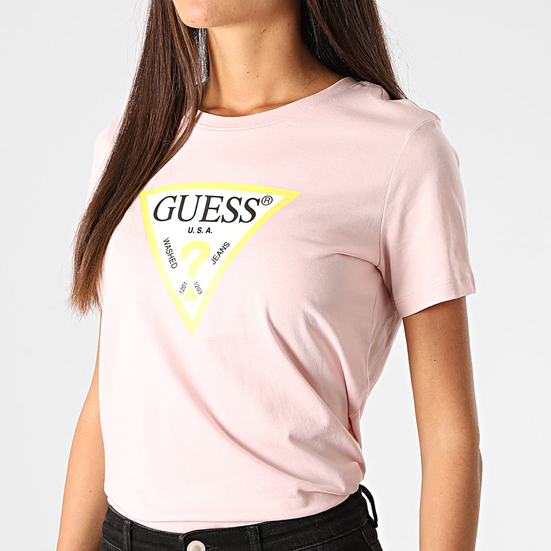 Guess - Tee Shirt Femme W0BI25-I3Z11 Rose Clair - LaBoutiqueOfficielle.com