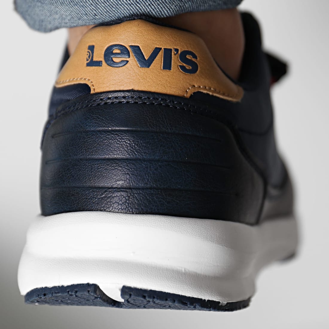 levi's baylor sneakers
