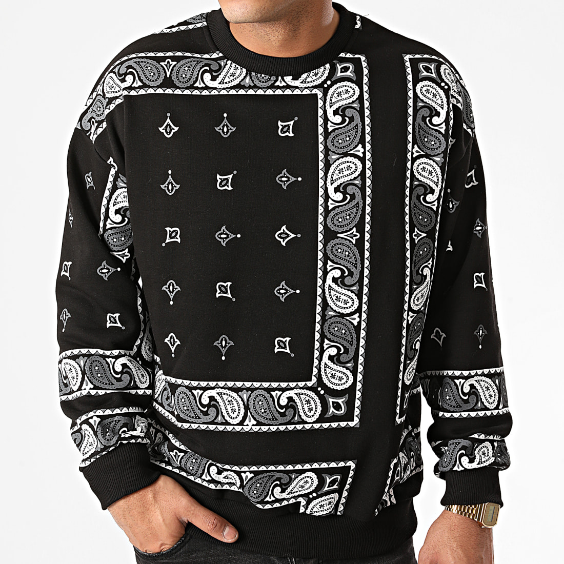 bandana crew neck