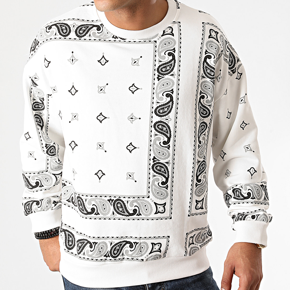 bandana crew neck