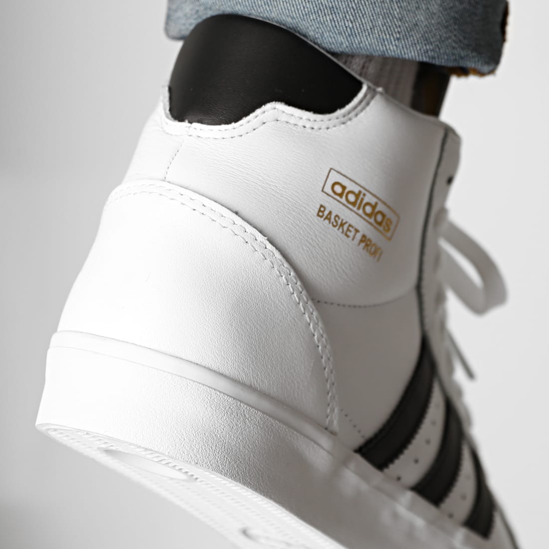 Adidas Originals - Baskets Profi FW3108 Footwear White Core Black Gold Metallic 