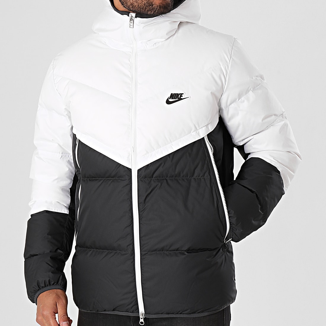 Nike - Doudoune Capuche Down-Fill Noir Blanc