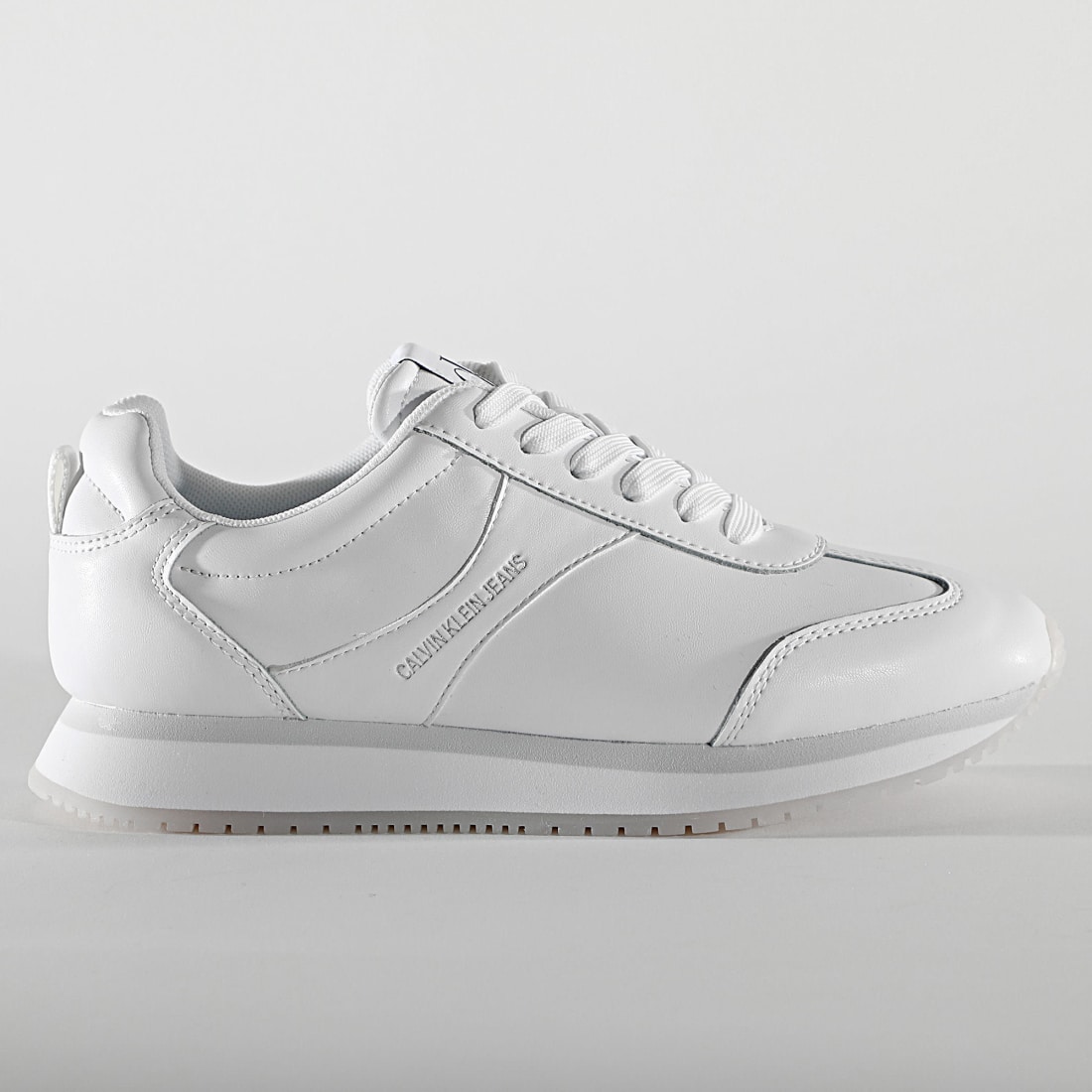 basket femme calvin klein pas cher