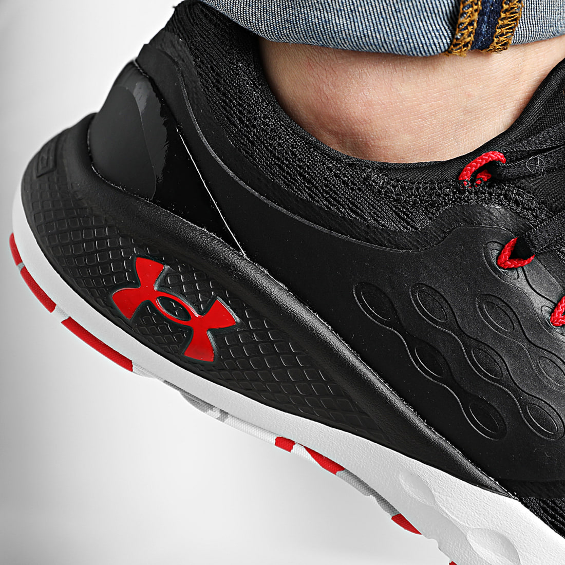 Under Armour Baskets Charged Vantage Marble 3024734 Black