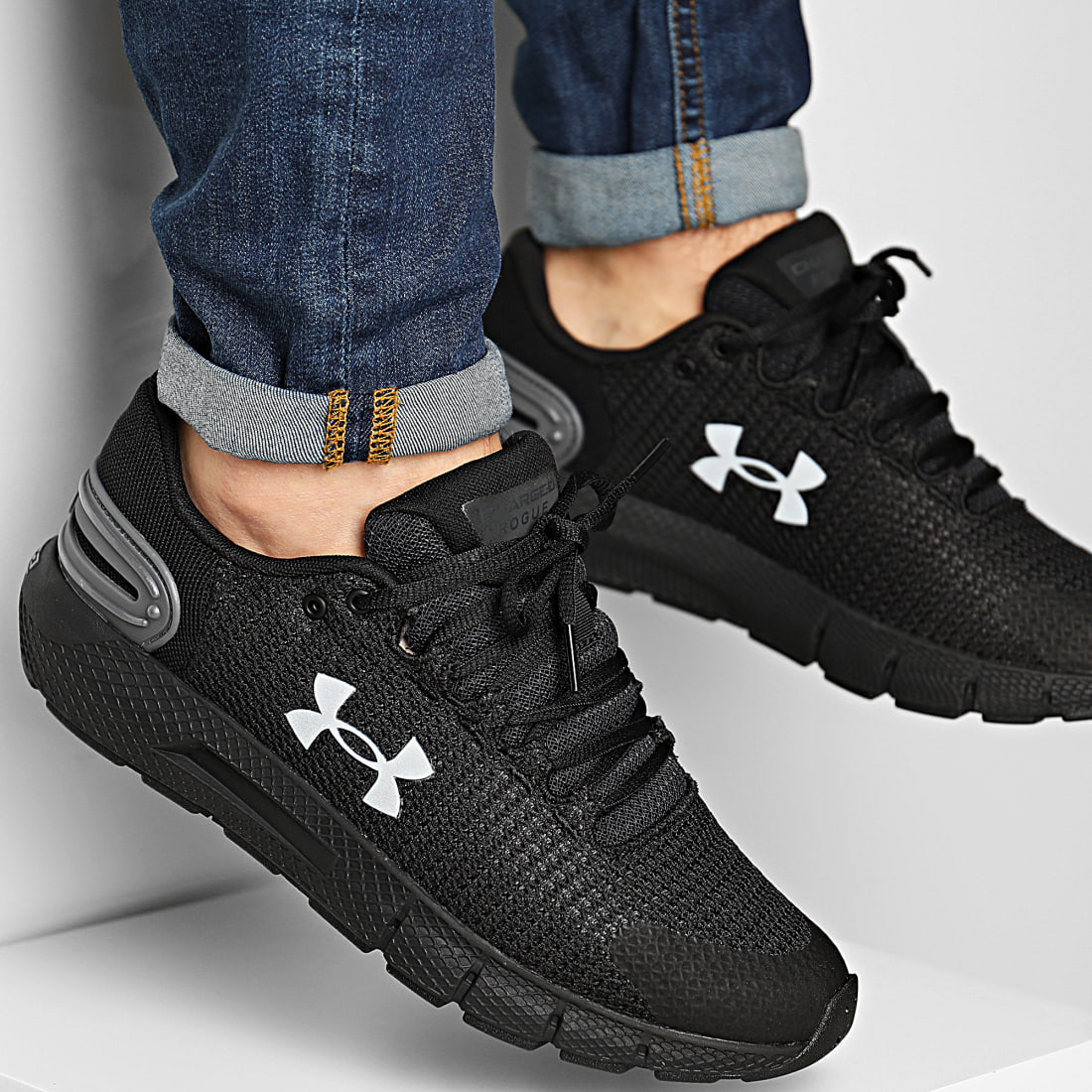 Under Armour - Baskets Charged Rogue 2 Reflective 3024735 Black