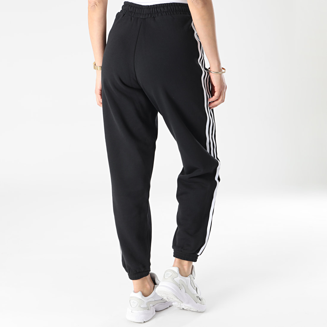 Adidas Originals - Pantalon Jogging Femme A Bandes GD2260 Noir - LaBoutiqueOfficielle.com