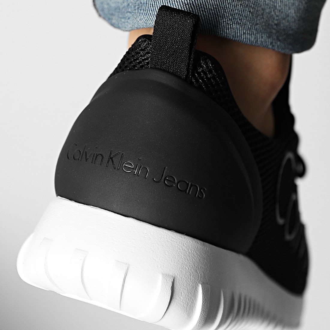 calvin klein runner sneaker laceup mesh