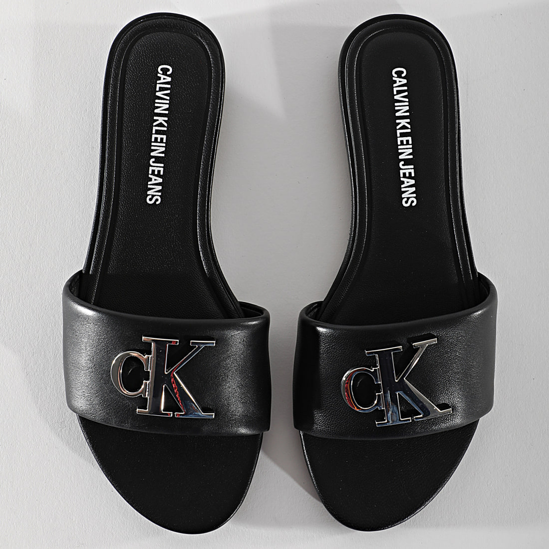 claquettes calvin klein femme