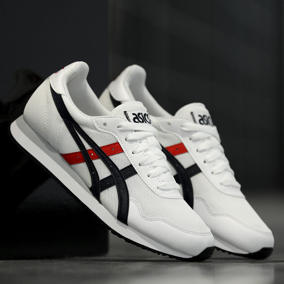 asics full white