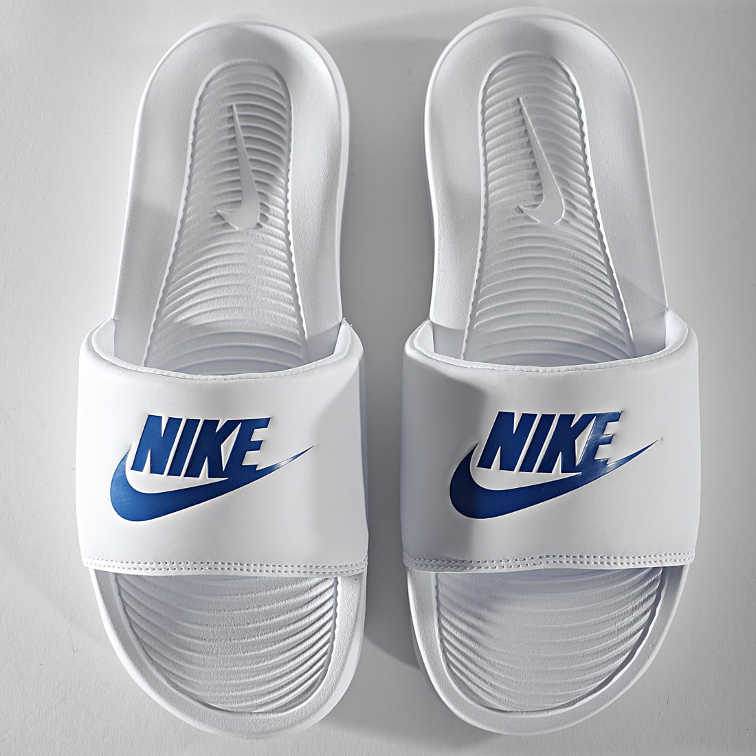 Nike Claquettes Victori One Slide CN9675 White Game Royal