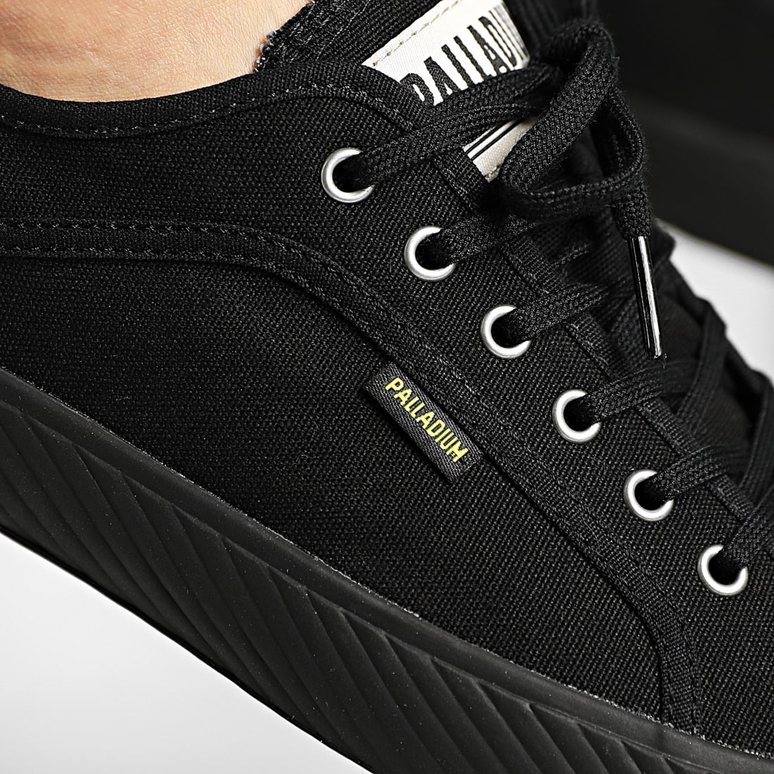 palladium palla ace canvas