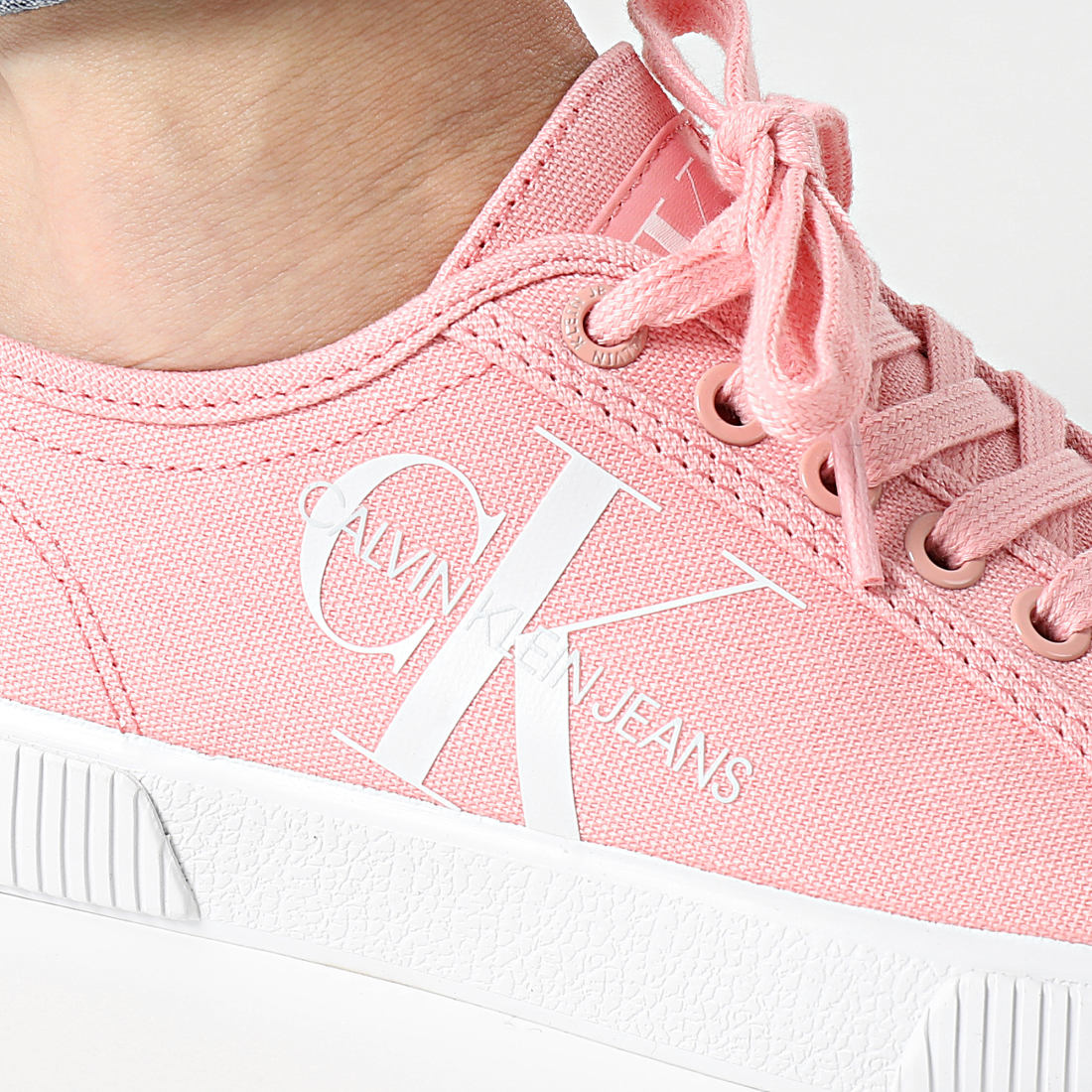 calvin klein vulcanized lace up