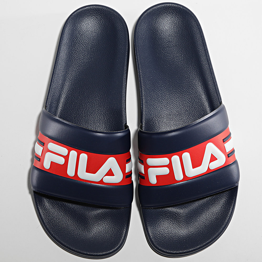 claquette fila bleu marine