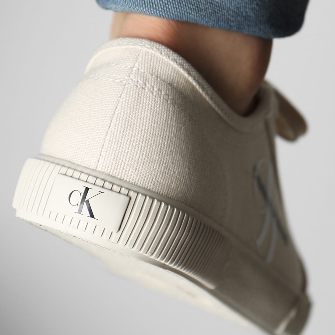 calvin klein vulcanized lace up