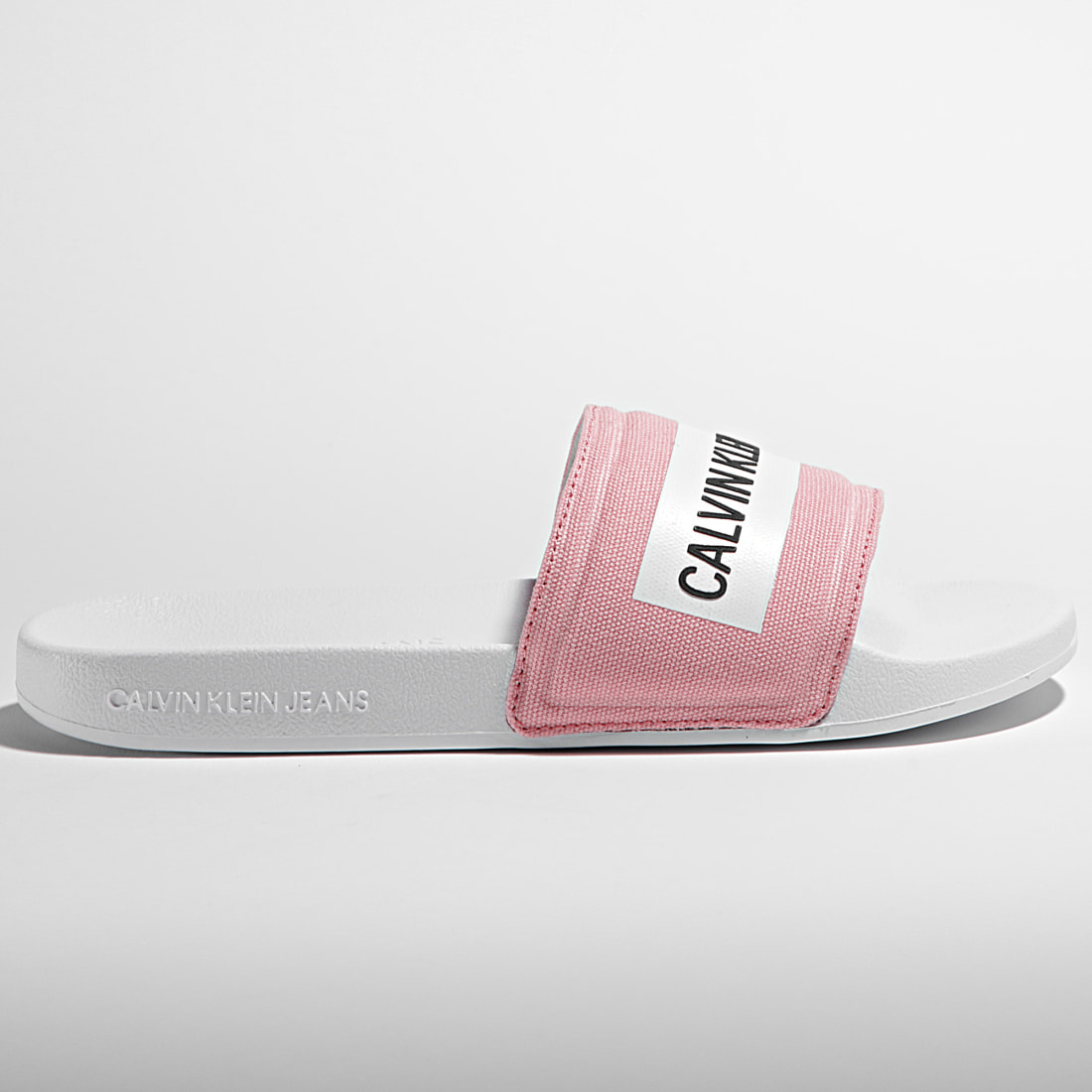 claquettes calvin klein femme