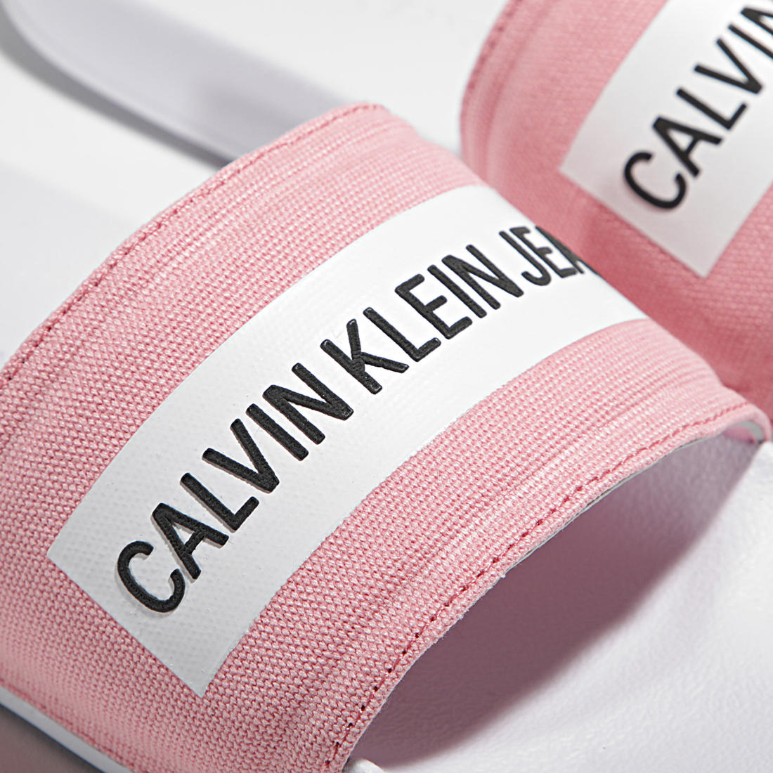 claquettes calvin klein femme
