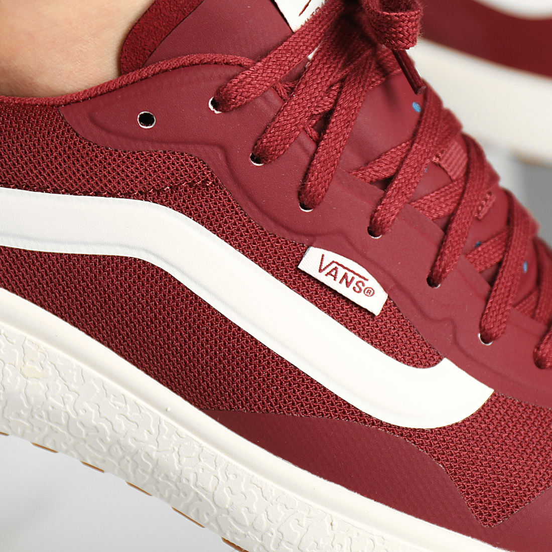 vans ultrarange wine