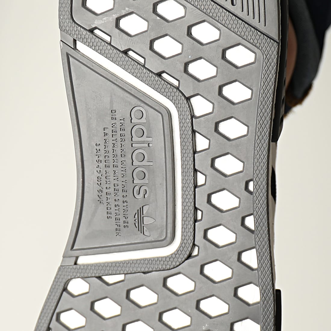 adidas Originals Schuhe NMD_R1 Primeblue GZ9258 | schwarz | fÃ¼r 114,50 â¬ - SneakerStudio.de