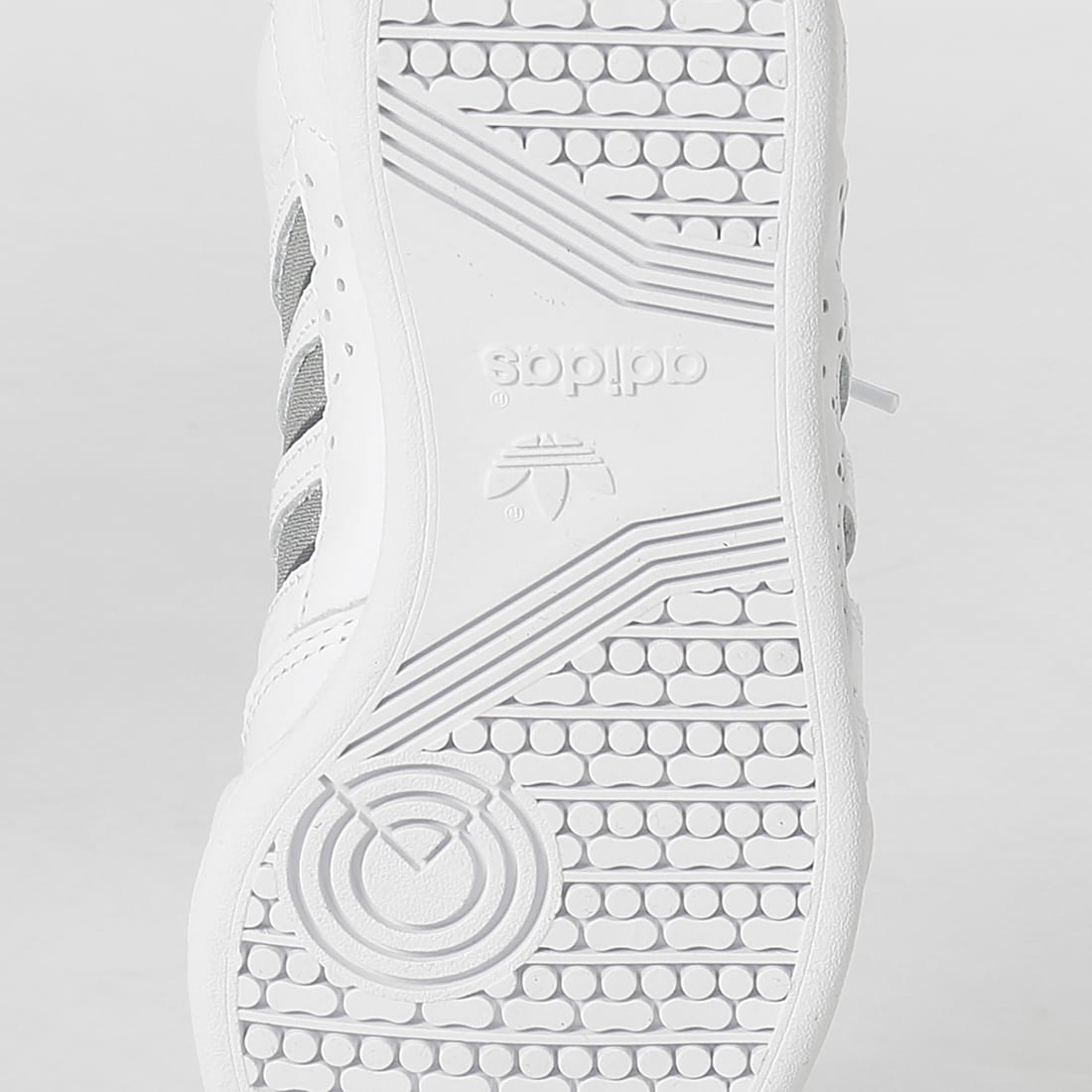 Adidas Originals - Baskets Femme Continental 80 S42626 Cloud White Silver Metallic Grey Three 