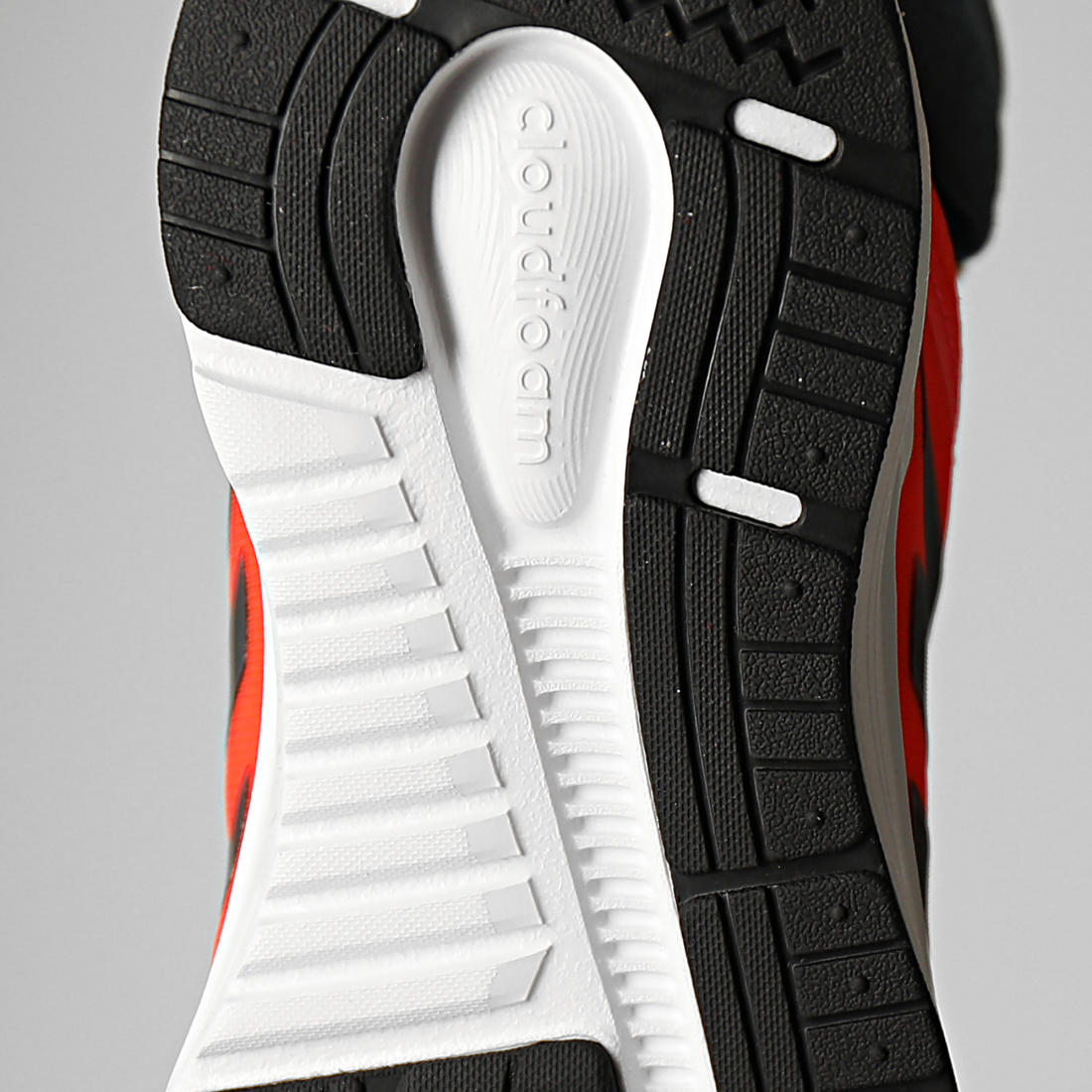 Adidas Performance - Baskets Galaxy 5 H04595 Solar Red Carbon Grey Two -  LaBoutiqueOfficielle.com